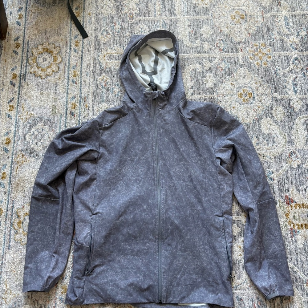 Lululemon Men’s Warp Light Packable Jacket